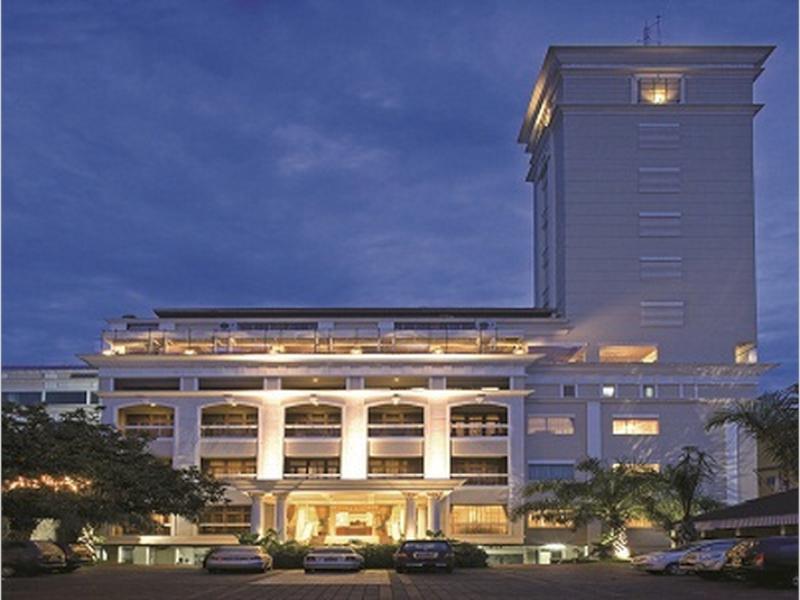 Le Beringin Hotel Salatiga Exterior photo