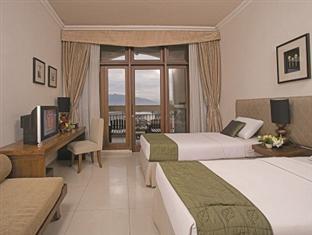 Le Beringin Hotel Salatiga Exterior photo